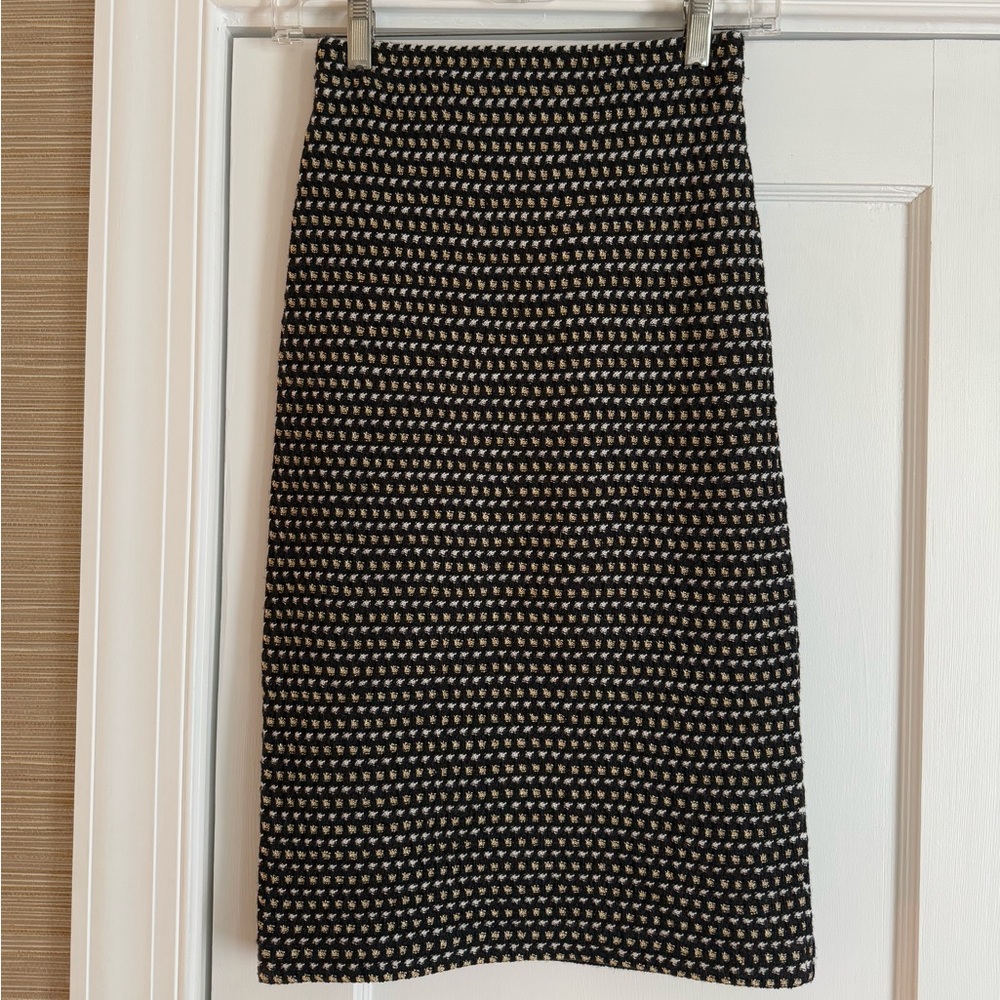 🌟Prada knee length skirt